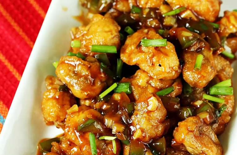 Mashroom Manchurian Recipe: मशरूम मंचूरियन रेसिपी को घर पर आसानी से तैयार कर सकते है। स्टेप पर स्टेप इसे बनाने की रेसिपी आइये देखते है।